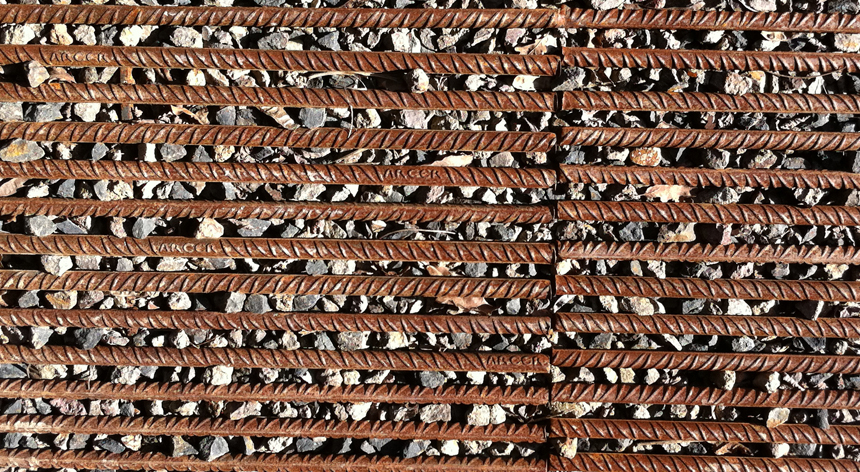 Acer corrugat i basalt